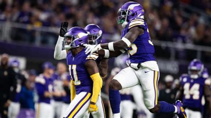 Did Blake Lynch get drafted? Who is number 48 for the Minnesota Vikings? Who is number 49 for the Vikings?